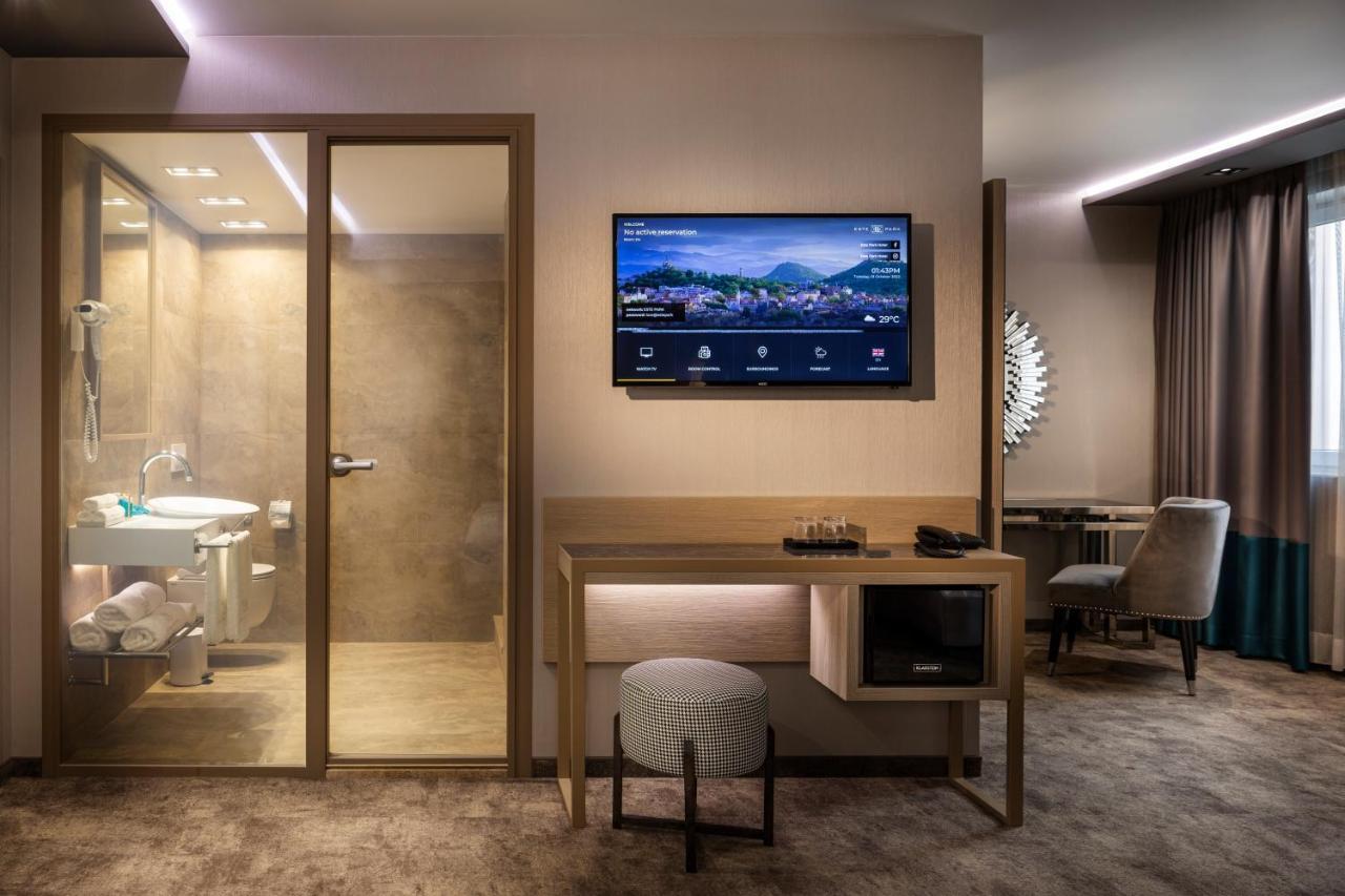 Este Park Hotel: Urban Chic Luxury with Parking Near Shopping Mall Plovdiv Exterior photo