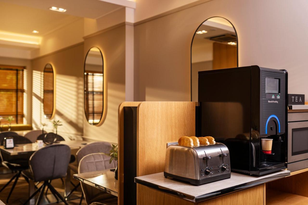 Este Park Hotel: Urban Chic Luxury with Parking Near Shopping Mall Plovdiv Exterior photo