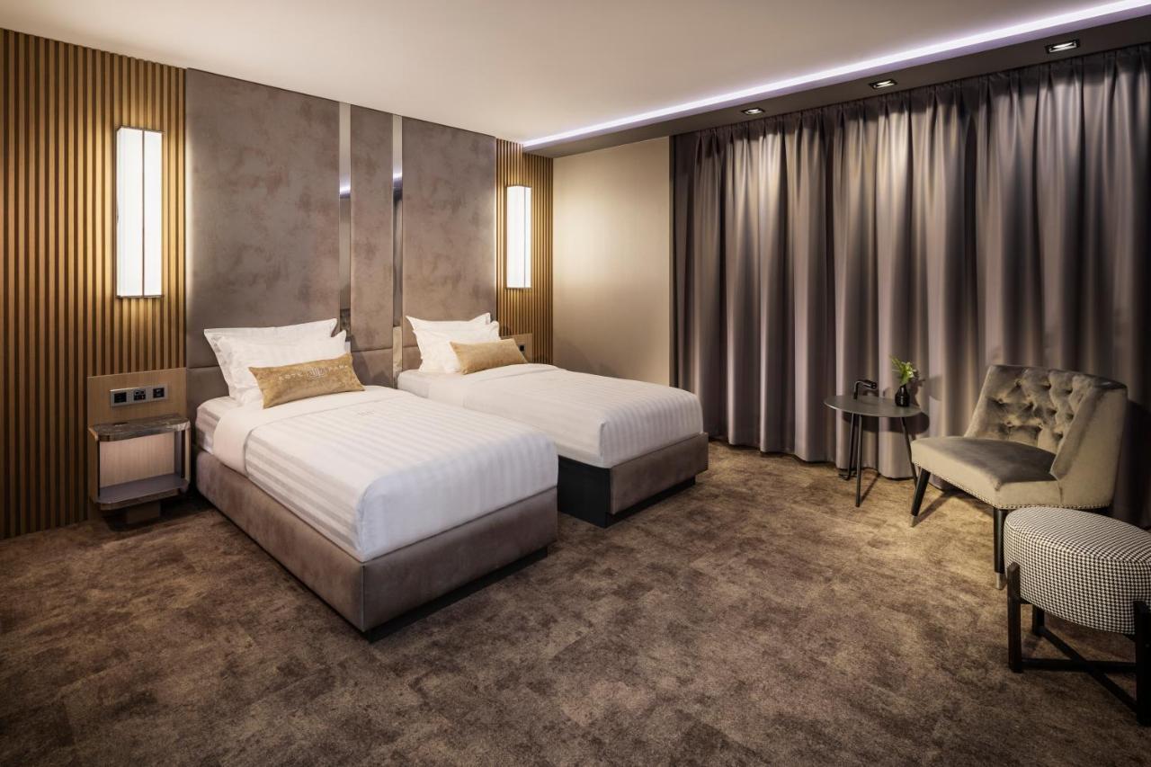 Este Park Hotel: Urban Chic Luxury with Parking Near Shopping Mall Plovdiv Exterior photo