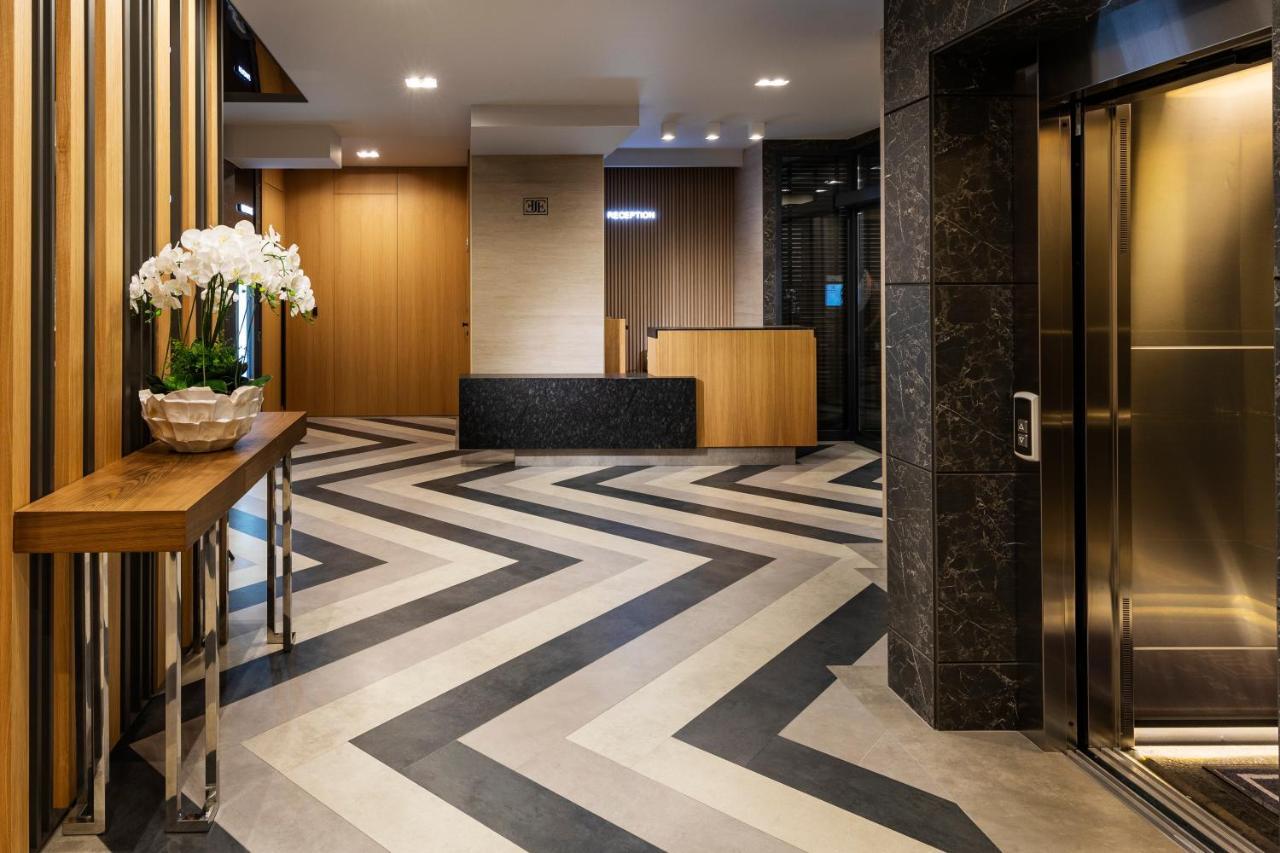 Este Park Hotel: Urban Chic Luxury with Parking Near Shopping Mall Plovdiv Exterior photo