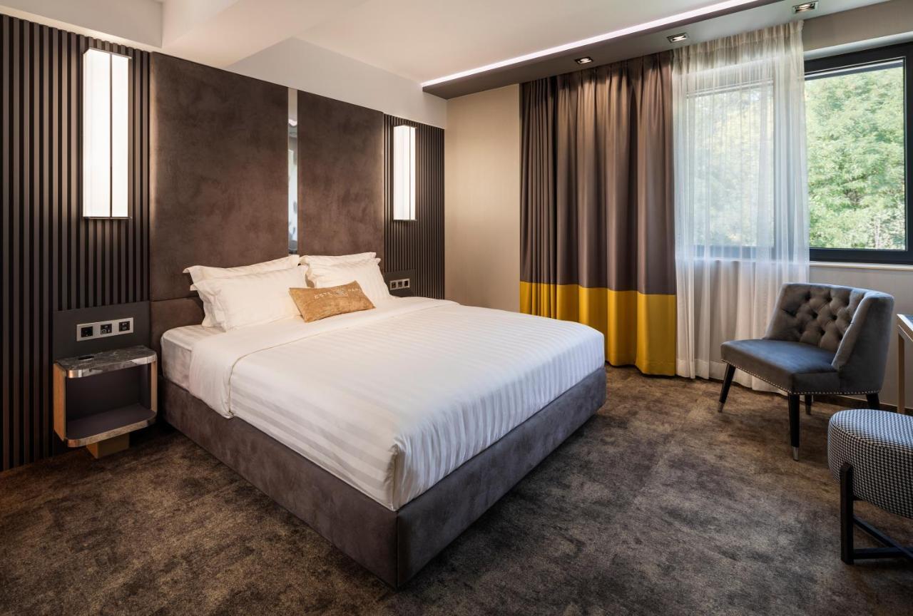 Este Park Hotel: Urban Chic Luxury with Parking Near Shopping Mall Plovdiv Exterior photo