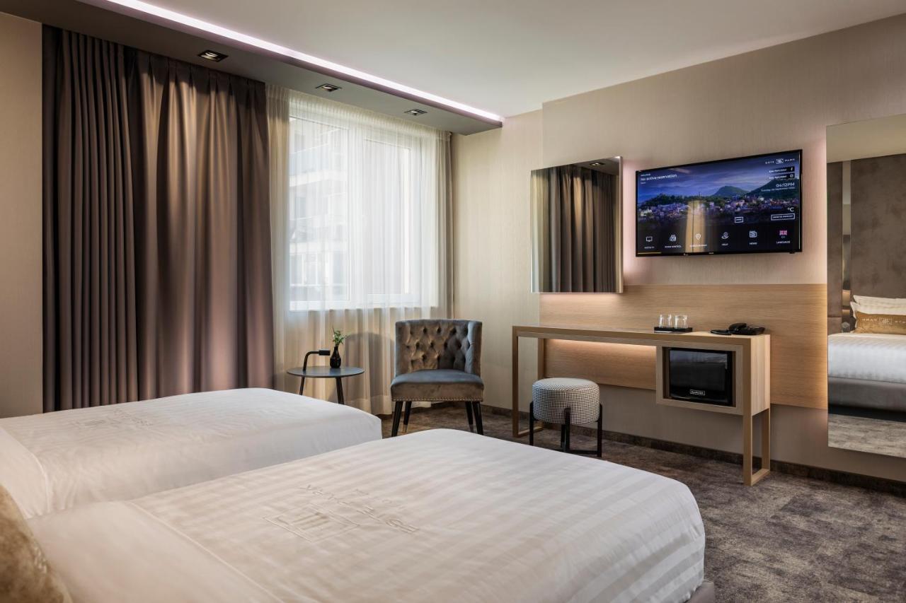 Este Park Hotel: Urban Chic Luxury with Parking Near Shopping Mall Plovdiv Exterior photo