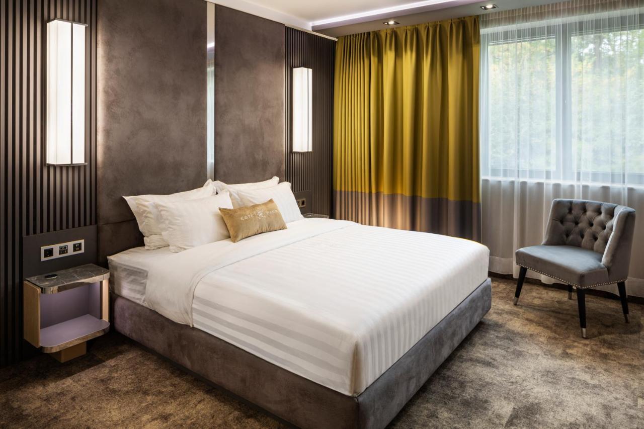 Este Park Hotel: Urban Chic Luxury with Parking Near Shopping Mall Plovdiv Exterior photo