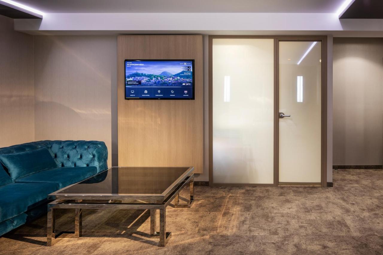 Este Park Hotel: Urban Chic Luxury with Parking Near Shopping Mall Plovdiv Exterior photo