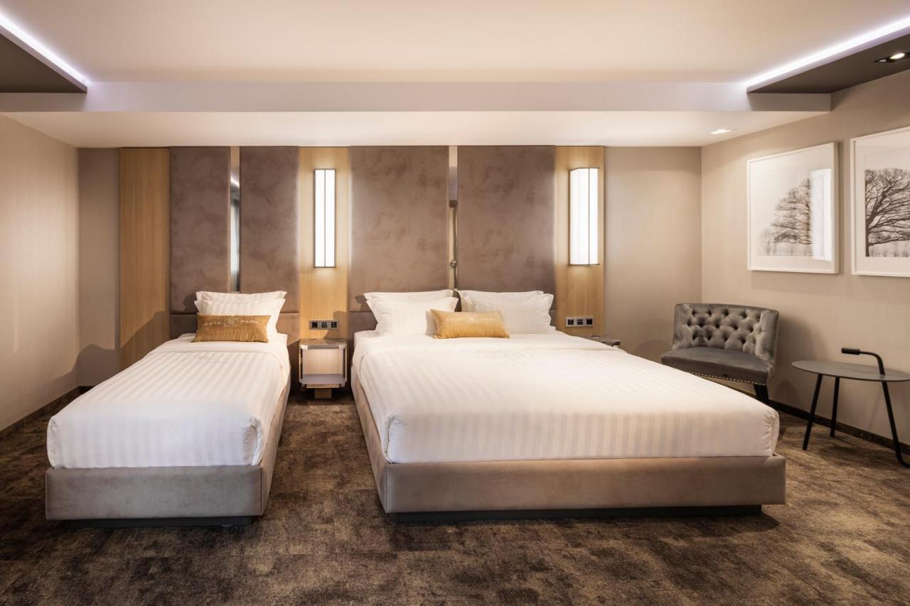Este Park Hotel: Urban Chic Luxury with Parking Near Shopping Mall Plovdiv Exterior photo