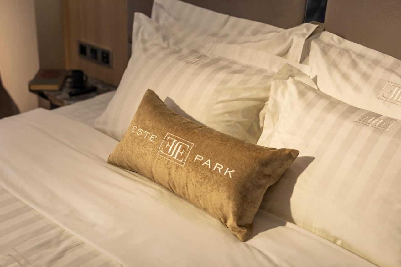 Este Park Hotel: Urban Chic Luxury with Parking Near Shopping Mall Plovdiv Exterior photo