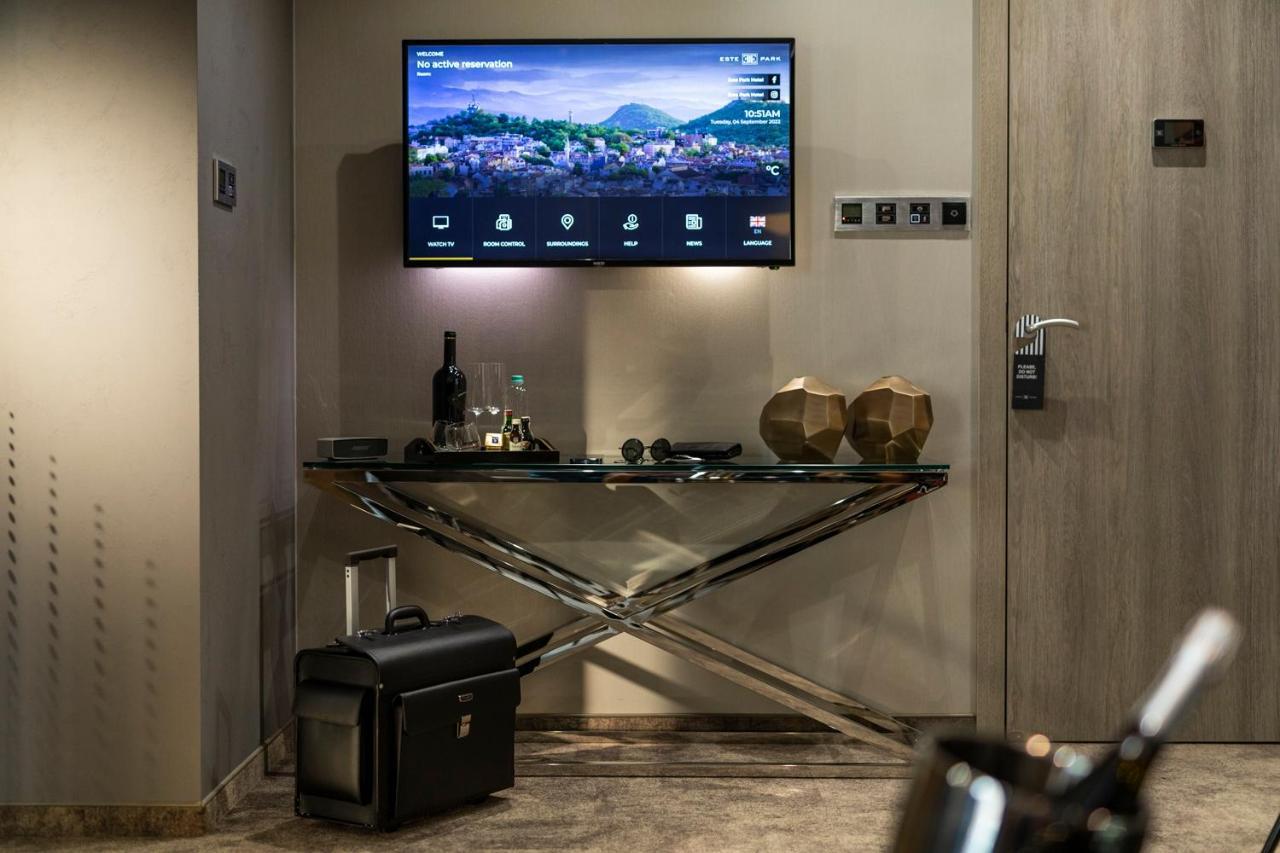Este Park Hotel: Urban Chic Luxury with Parking Near Shopping Mall Plovdiv Exterior photo